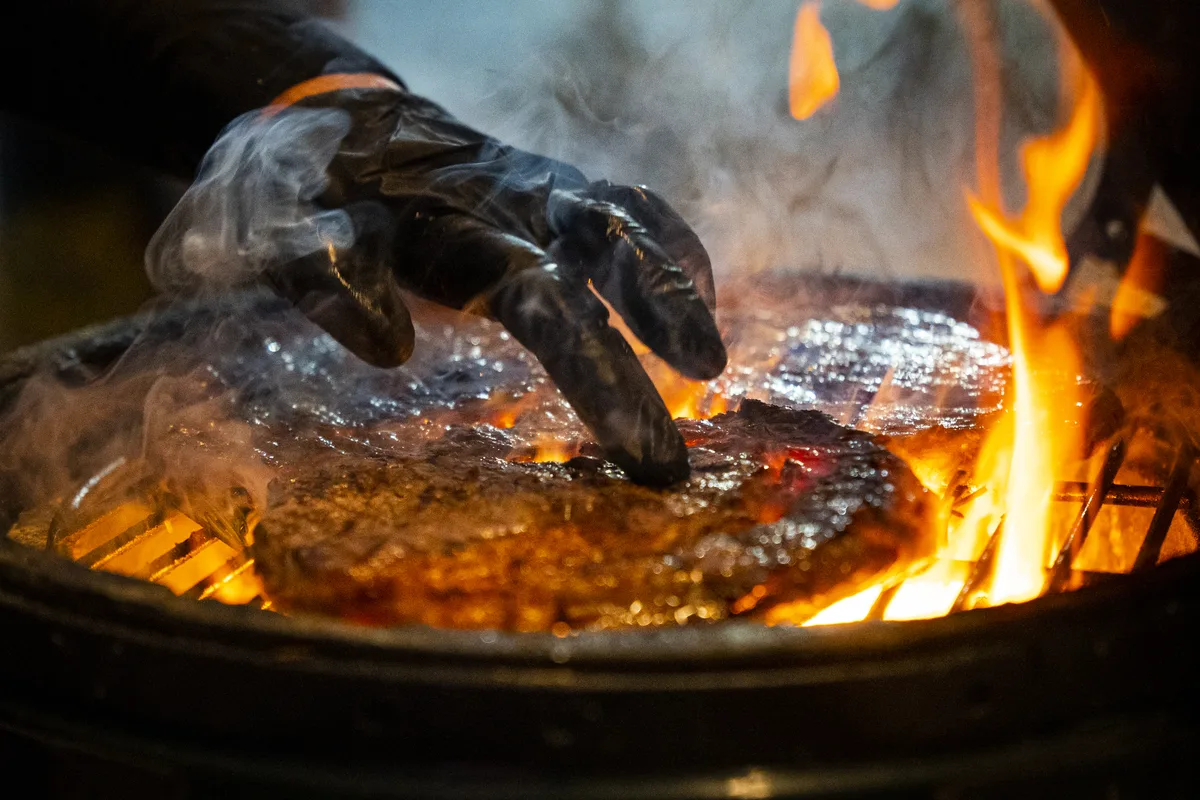 Станция BBQ приготовления стейков Ribeye USA BLACK Angus